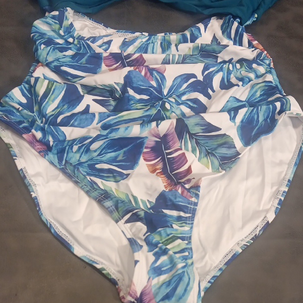 NWT. Eomenie Forest Green And Tropical Leaf Print One Piece High Waist Swimsuit - Picture 4 of 7